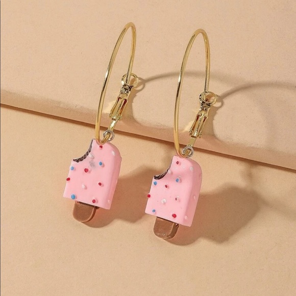 Jewelry - 🆕 Ice Cream Drop Earrings